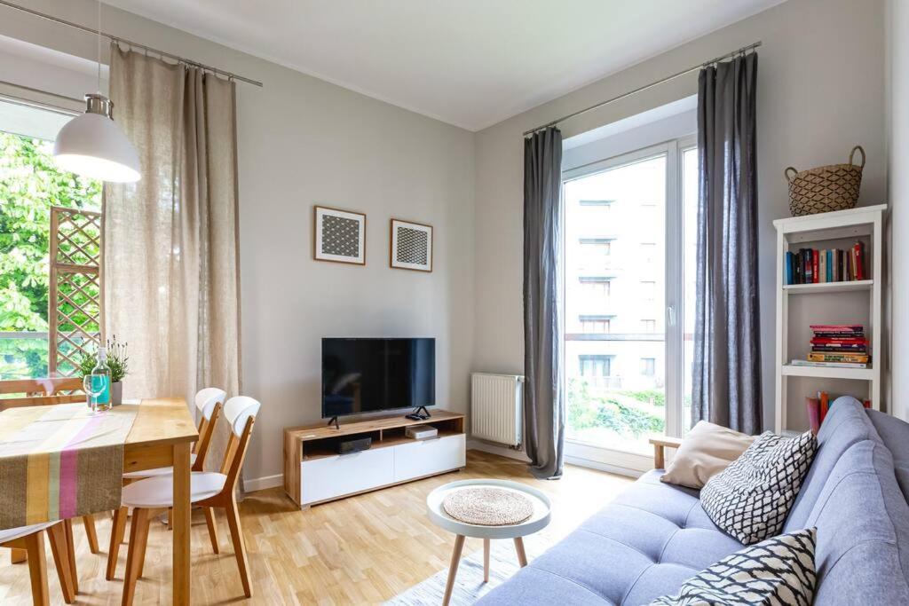 Bright And Cozy Apartment Near Park, With A Huge Terrace. Varsó Kültér fotó